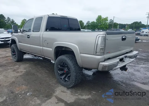 2004 Chevrolet Silverado 2500Hd Ls z USA, uszkodzony, nr VIN 1GCHK29114E215156